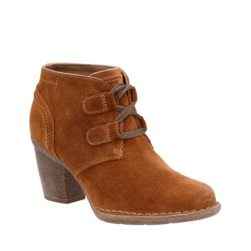 clarks carleta lyon ankle bootie