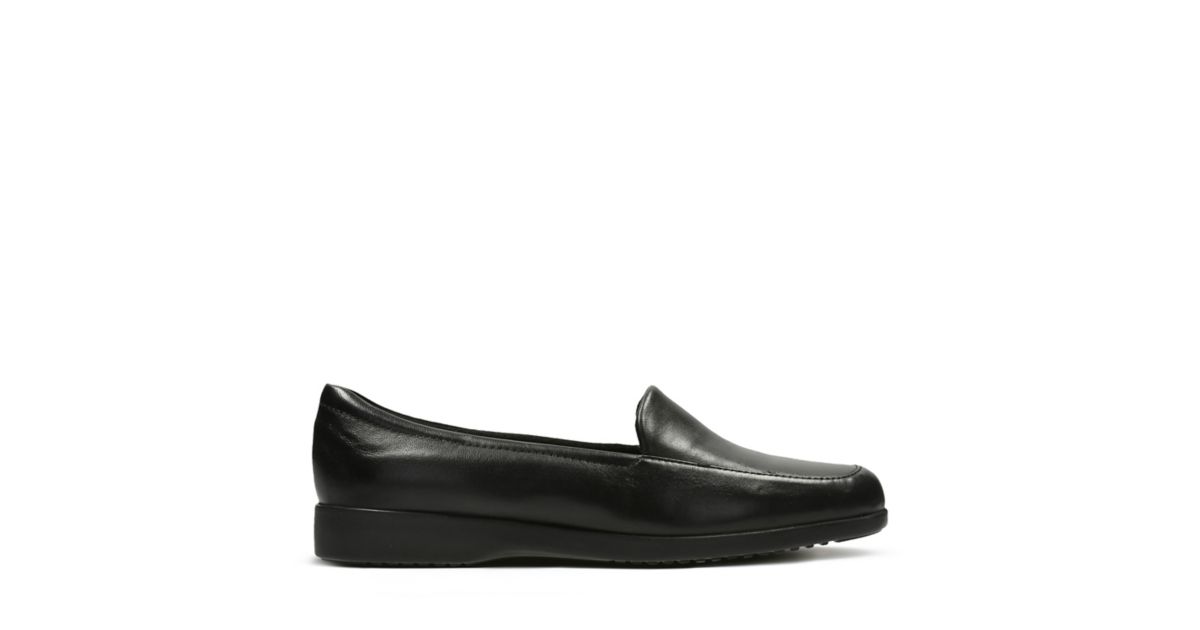 black clarks shoes women