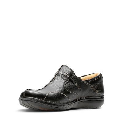 clarks unlooped shoes