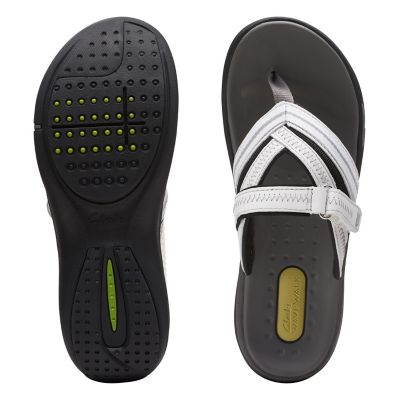 clarks wave flip flops