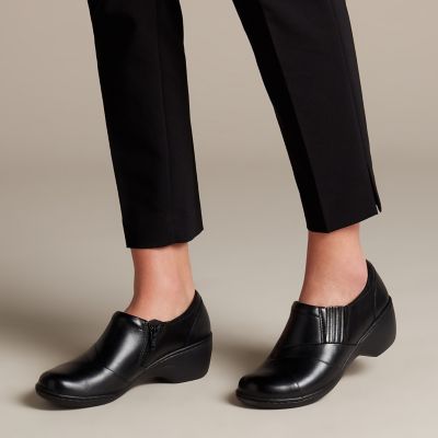 clarks taylor palm black patent