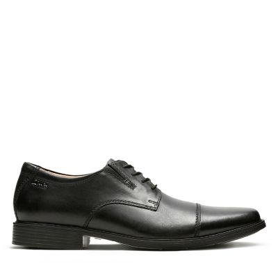 black polished non slip shoes