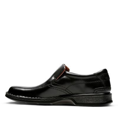 clarks escalade step black