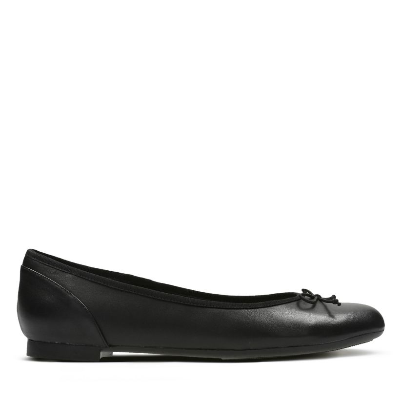 Women's Couture Bloom Black Leather Pump Shoes |