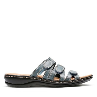 clarks leisa grove flat sandals