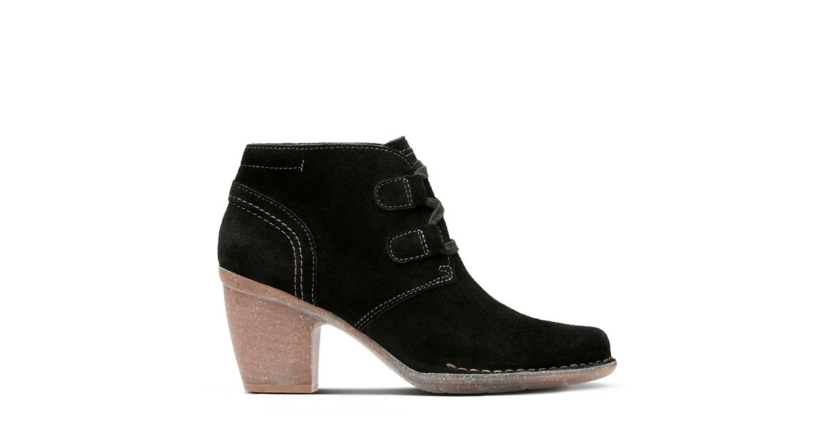 clarks carleta lyon ankle bootie