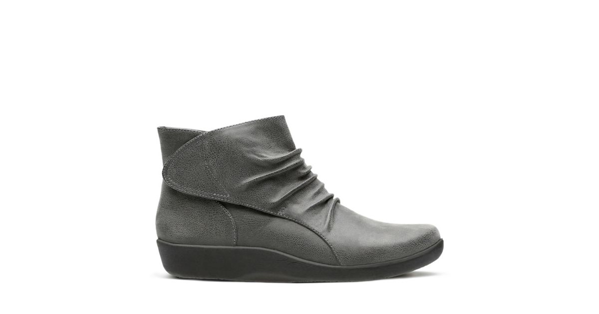 clarks sillian boots