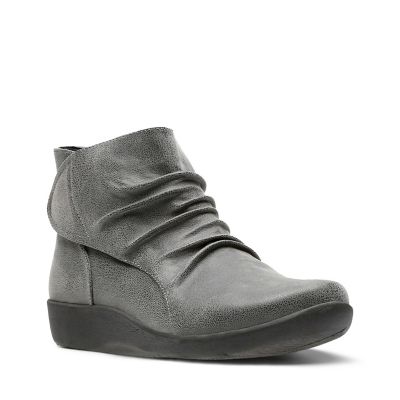 sillian sway boots clarks