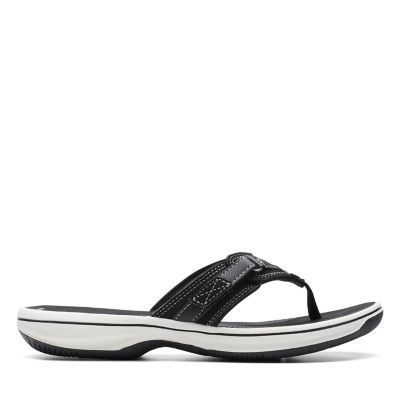 clarks black patent flip flops