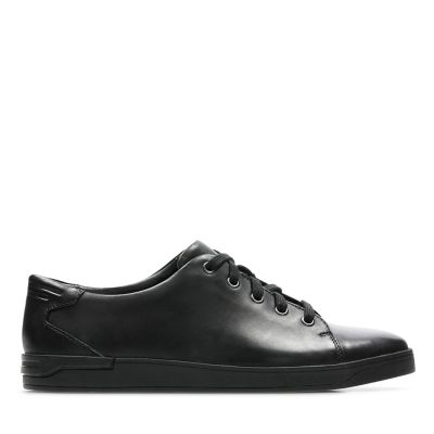 clarks men's leather sneakers