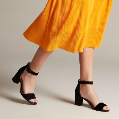 clarks deva mae sandal