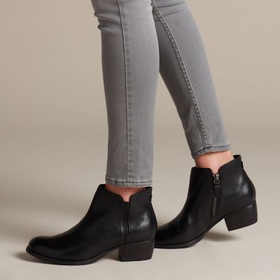 clarks rockie lo gtx black