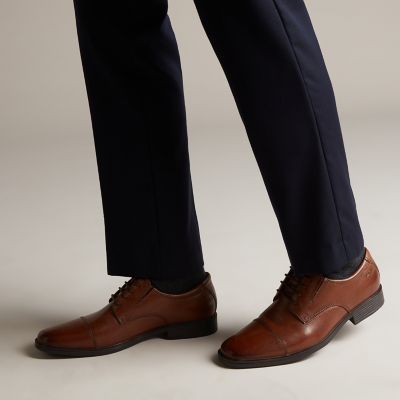 clarks tilden cap toe oxford