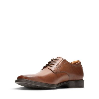 clarks tilden free dark tan