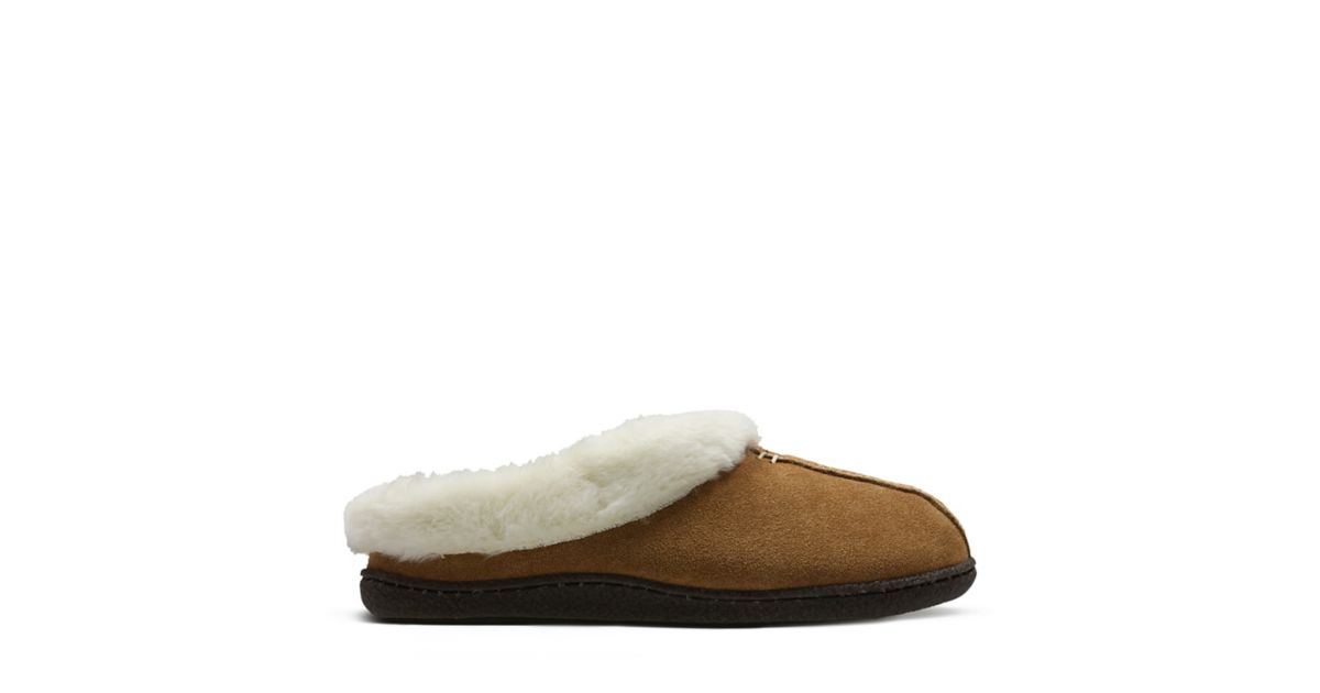 ladies tan slippers