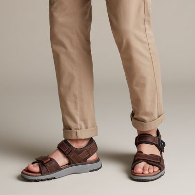 clarks un trek sandals