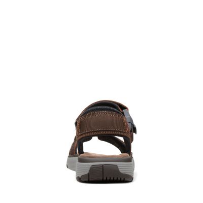 clarks mens sandals with magnetic fastener