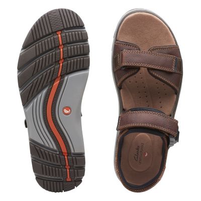 clarks mens sandals with magnetic fastener