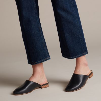 clarks mule