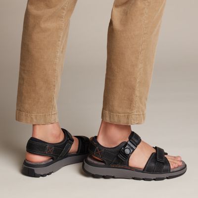 clarks un trek sandals