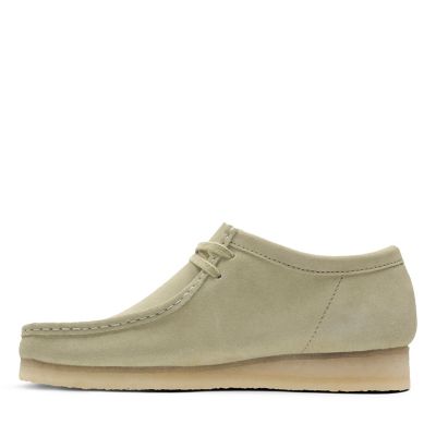 clarks wallabees size 6