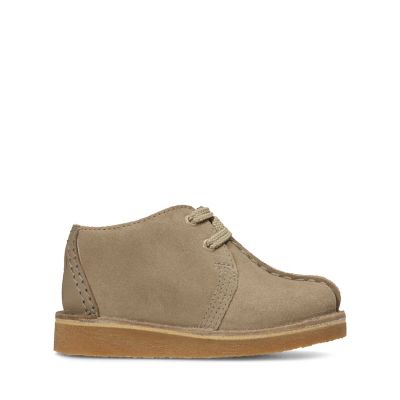kids desert clarks