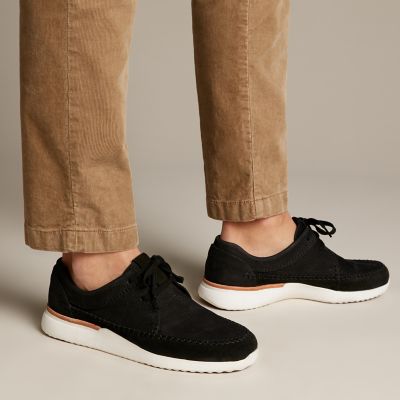 clarks originals tor track