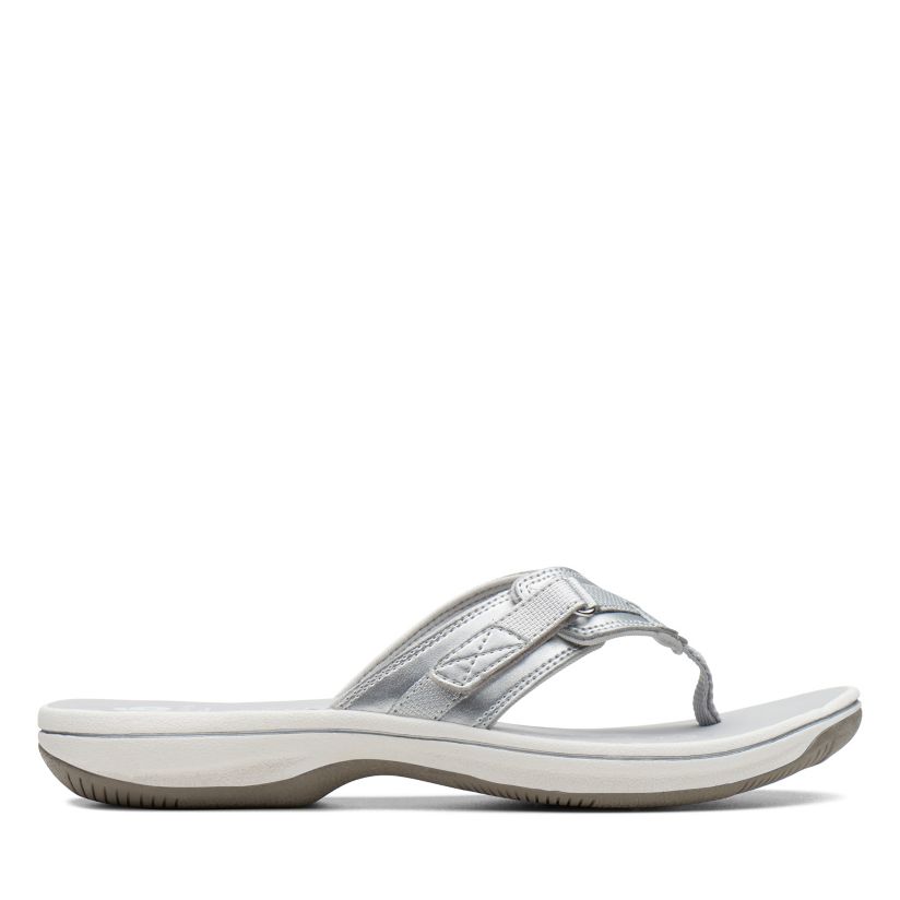 clarks flip flops