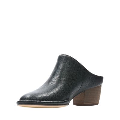 clarks spiced isla black