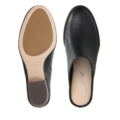 clarks spiced isla black