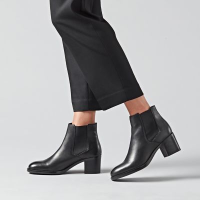 the bay clarks womens