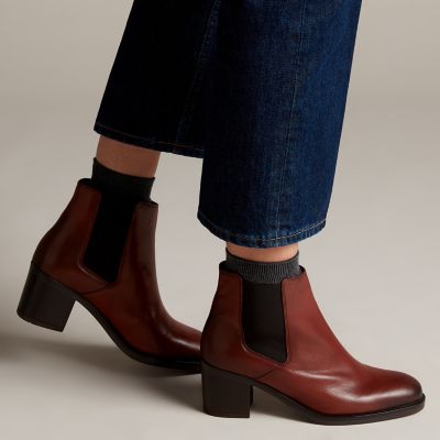 the bay clarks womens boots