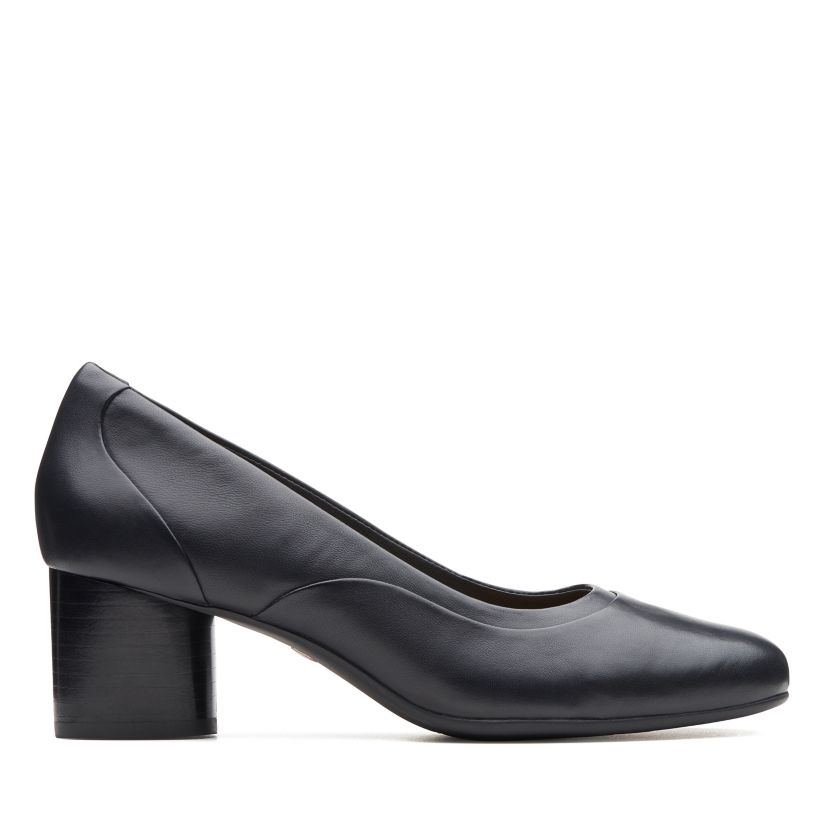 Un Cosmo Step Black Leather Clarks Shoes Official Site Clarks