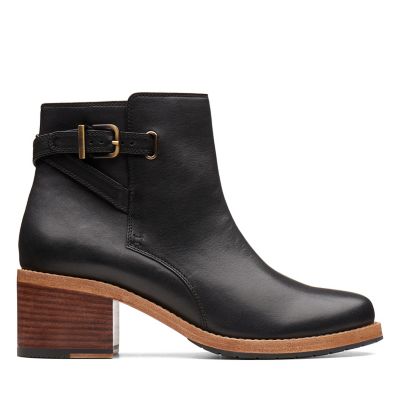 clarks leather ankle boots womens