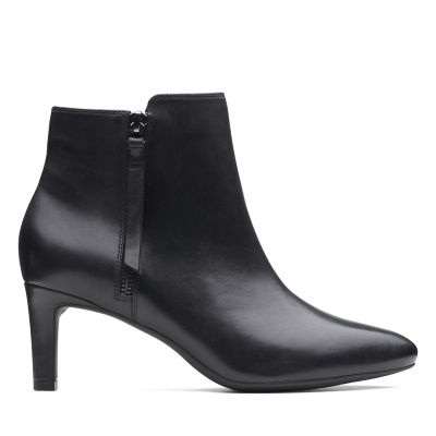 clarks calla blossom bootie