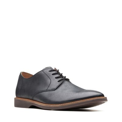 clarks atticus black