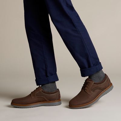 toddler boy clarks wallabees
