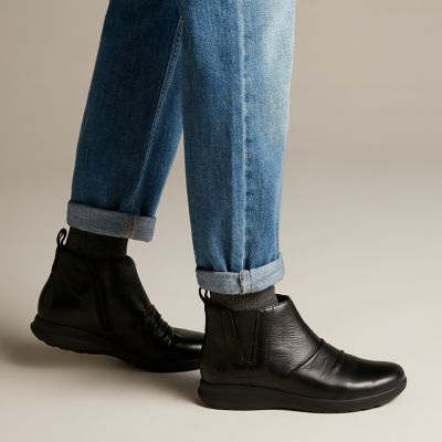 clarks un adorn mid boots