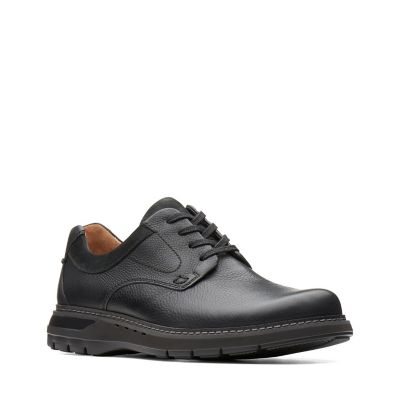 clarks unelott plain black