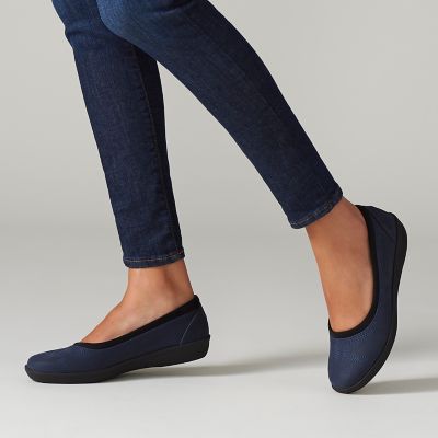 clarks ayla low navy