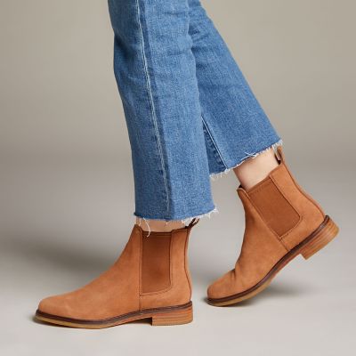 clarks ankle boots canada