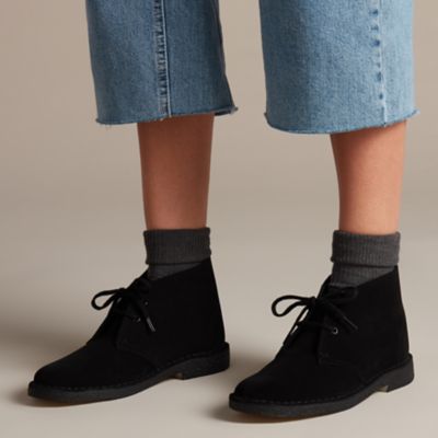 clarks desert boots black