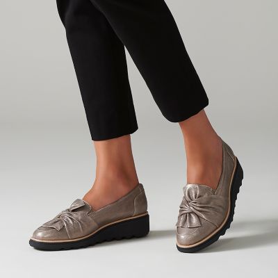 clarks leisa sadie clog