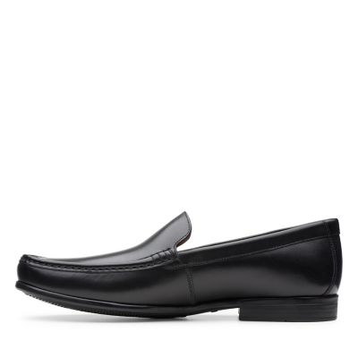 claude plain clarks