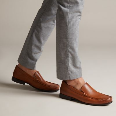 claude plain clarks