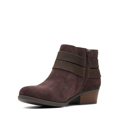 clarks women's addiy cora ankle bootie