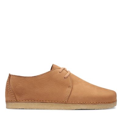 clarks desert trek light tan