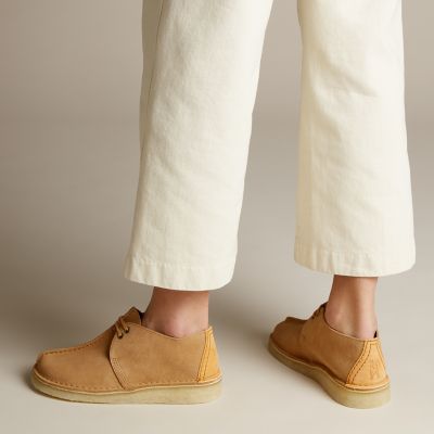 female clarks originals