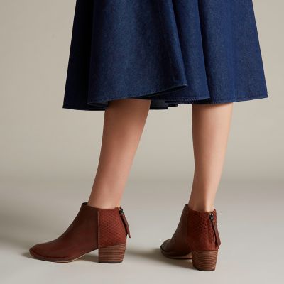 clarks spiced ruby ankle boot
