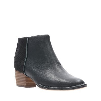 clarks spiced ruby ankle boot